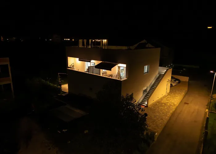 Apartmani Hiza I Vila