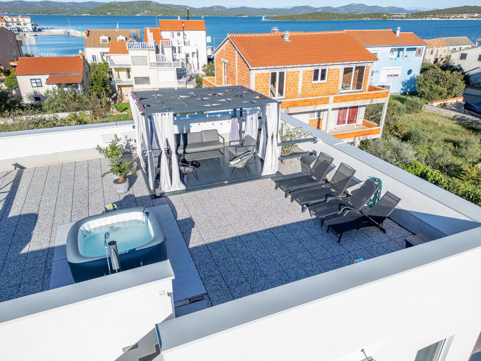 Hiza I Apartment Betina (Sibenik-Knin)