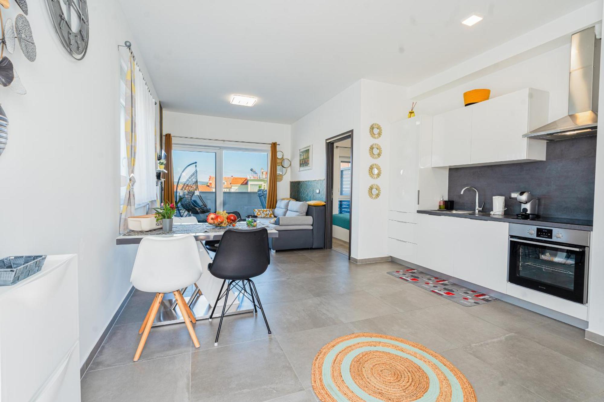 Hiza I Apartment